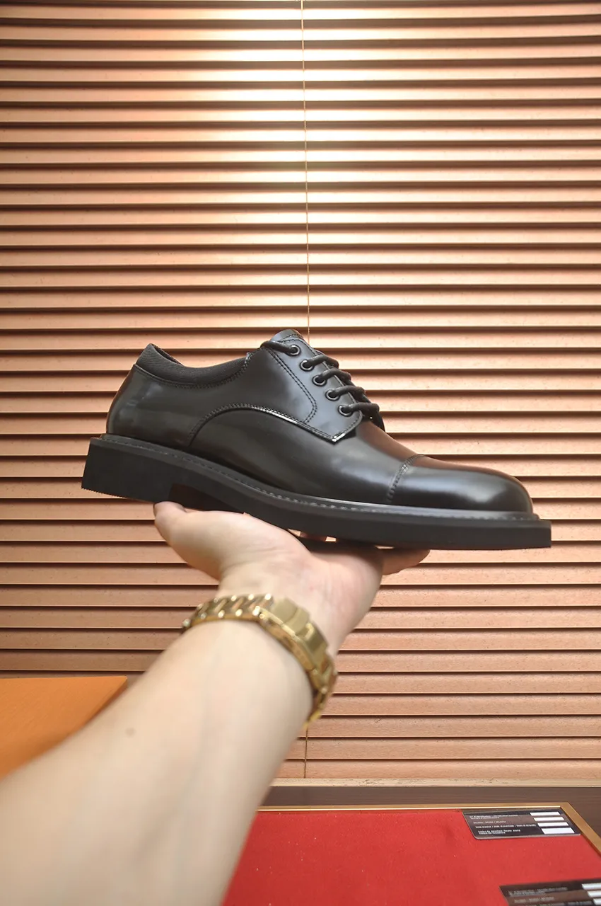 Men's men's shoes💰660💶[LOUIS VUITTON] (original order) new style🍀LV Louis Vuitton * - top version of LV classic leather shoes! Made of imported original single cowhide, original leather side strips and wear-resistant rubber outsole! High quality products! Code number 39-44 (38.45 customized)